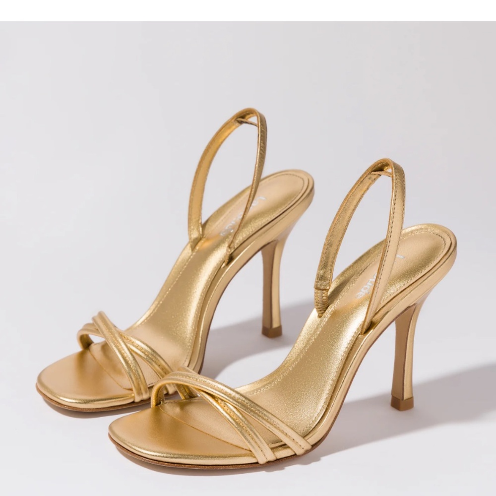 Annie Sandal In Gold Metallic Leather